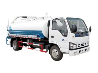 Канализационный грузовик Isuzu NKR китайского производства.