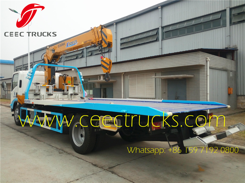 ISUZU 5T road wrecker truck mounted crane