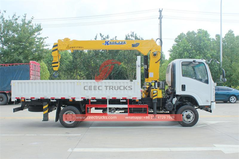 ISUZU 4X4 NPR crane truck