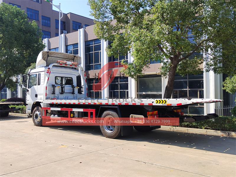 Shacman L3000 flat bed wrecker truck