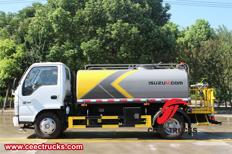 Isuzu Elf street washer water trucks