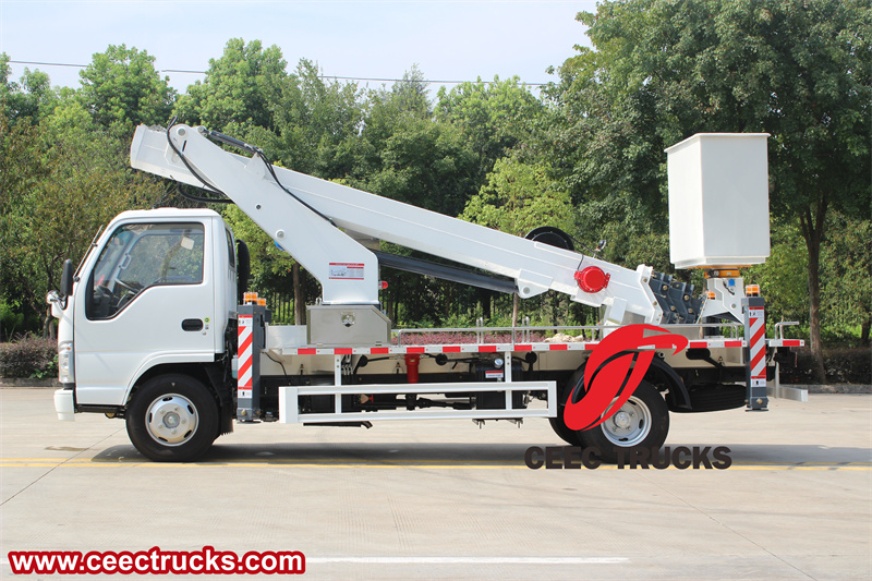 Isuzu ELF 100P aerial lift and bucket truck