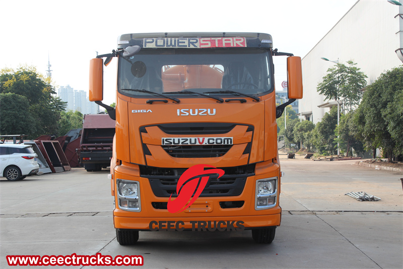 Isuzu FVR 4x2 jetting and vacuum truck