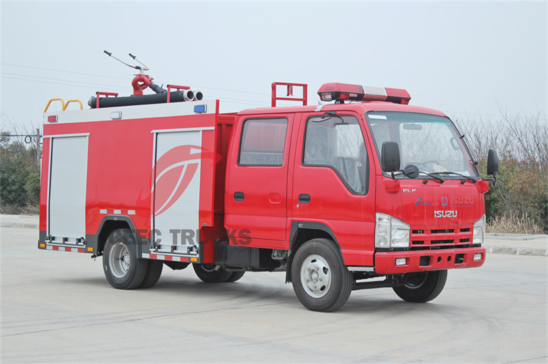 Isuzu ELF 100P 3000 Liters Fire tender truck