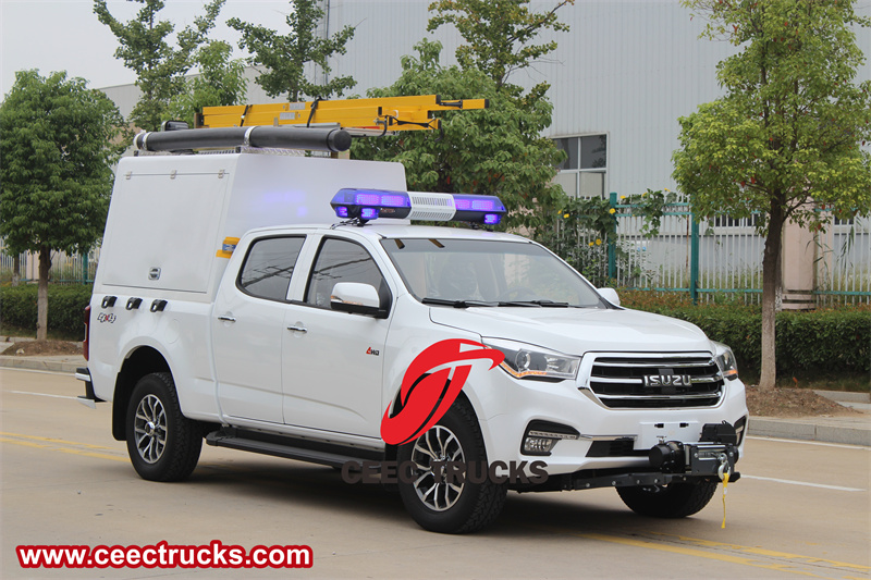 Isuzu 4x4 utility service truck