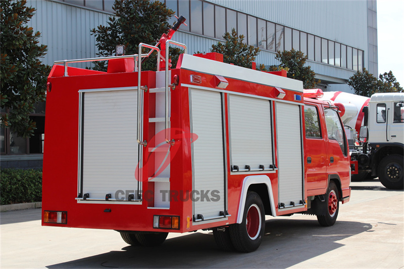 Isuzu fire fighting truck