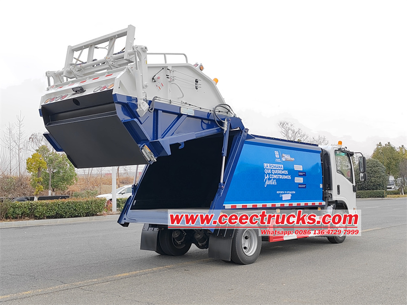 Isuzu 10m³ 4HK1 engine trash compactor truck