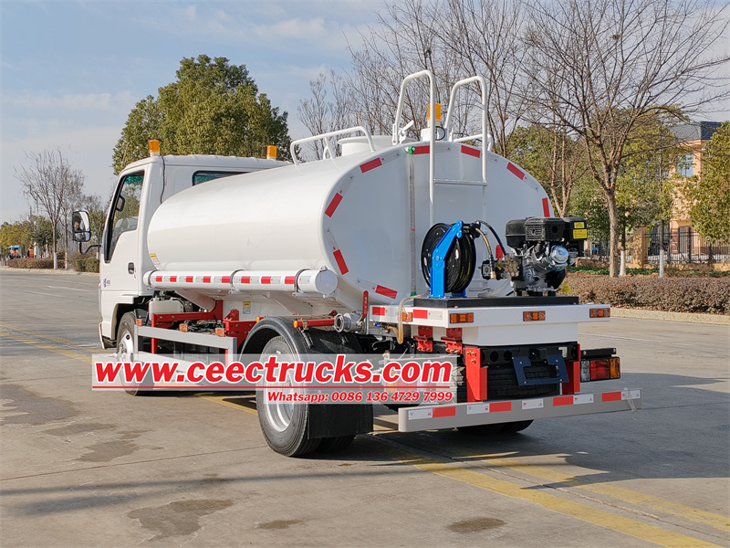 Isuzu 100P 5cbm water spray truck