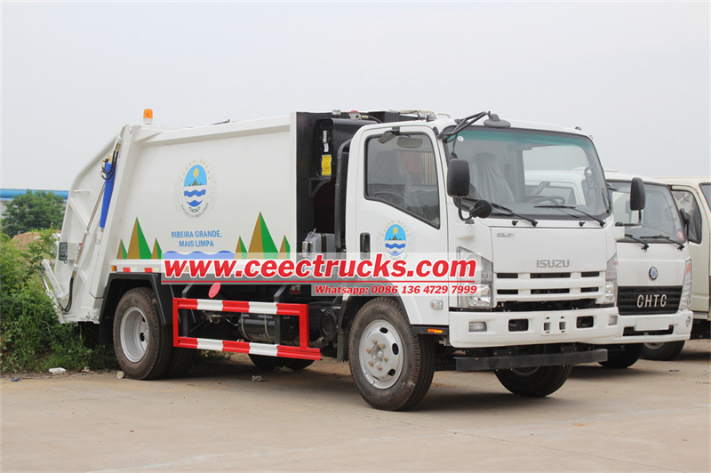 ISUZU NPR Garbage compactor truck