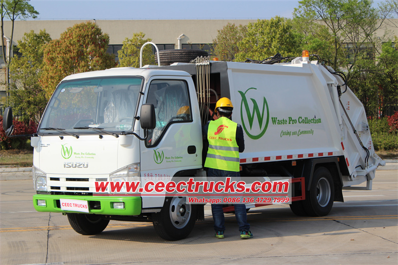 ISUZU 6000L rear loader compactor garbage truck
