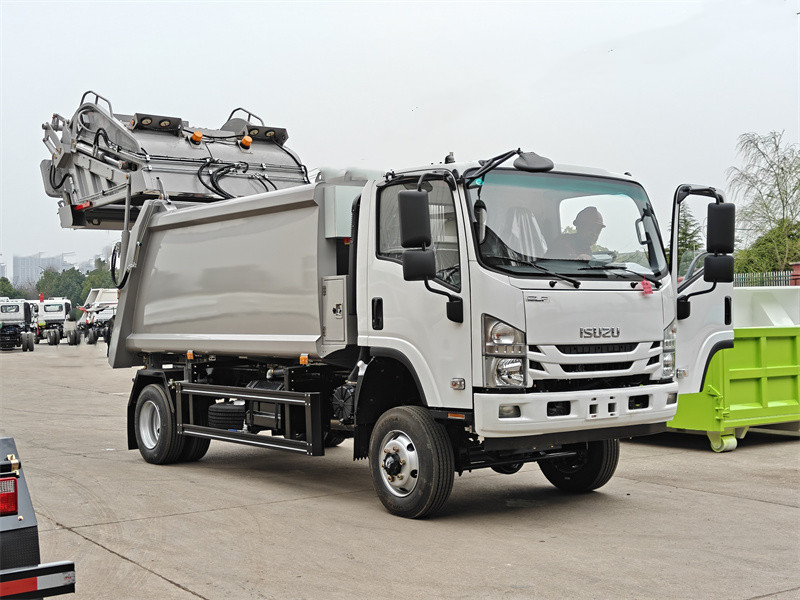 ISUZU NPR off-road garbage compactor truck ISUZU NPR off-road garbage compactor truck