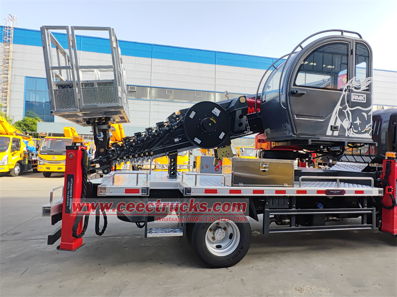 Isuzu KV100 30m manlift truck Isuzu KV100 30m manlift truck