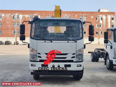 Isuzu 700P boom crane truck