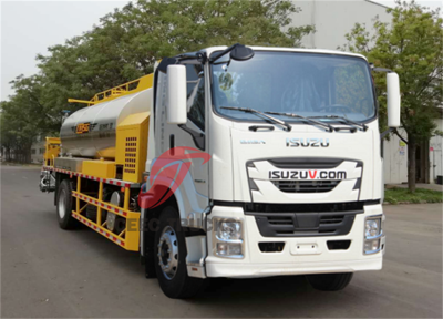 Isuzu New FTR 8000L Asphalt Spreader truck