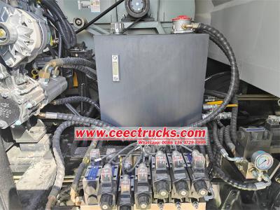 Isuzu 12 cbm mechanical vacuum sweeper truck