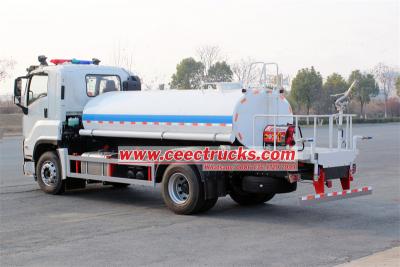 Isuzu FTR water sprinkle truck