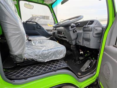 Tanzania Isuzu NKR vacuum truck with Jet Cleaner