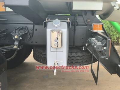 Howo 5cbm vacuum suction pump truck