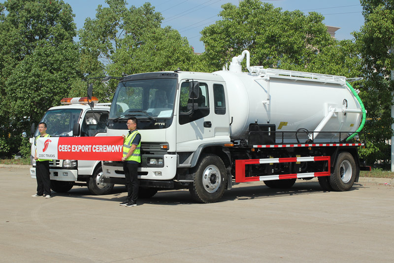 Африка - вакуумный грузовик ISUZU FTR и тягач NKR успешно доставлены в Африку